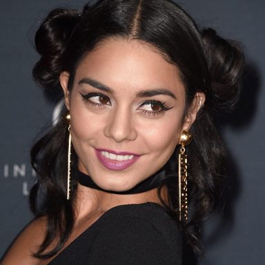 Vanessa Hudgens photo 17