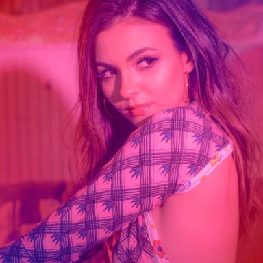 Victoria Justice photo 34