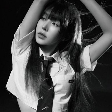 WENDY (Red Velvet) photo 9