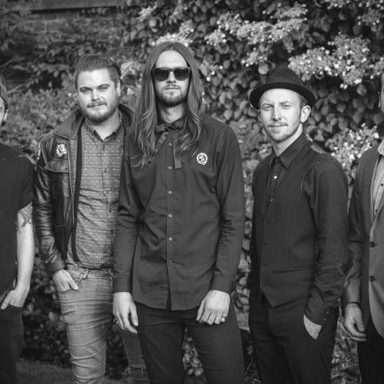 While She Sleeps photo 12