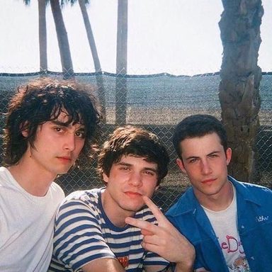 Wallows photo 97