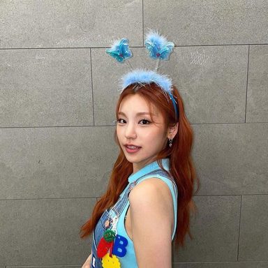 YEJI photo 24