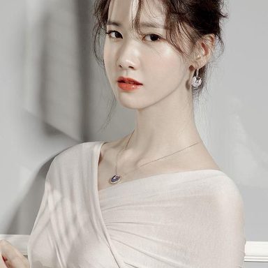 Yoona photo 9