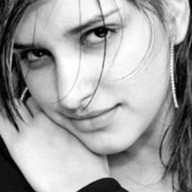 Yasmin Gontijo photo 13
