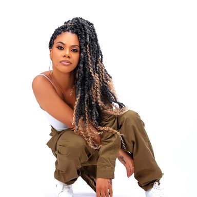 Yola Araujo