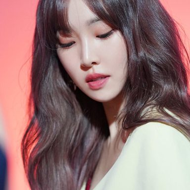 Yuju photo 13