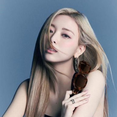 YUNA (ITZY)