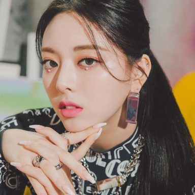 YUNA (ITZY)