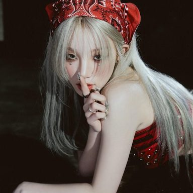 Yuqi photo 12