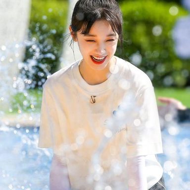 Yuqi photo 46
