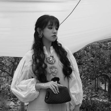 Yuqi photo 29