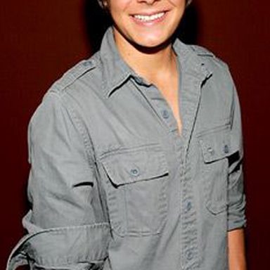 Zac Efron photo 28