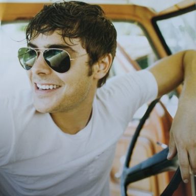 Zac Efron photo 16