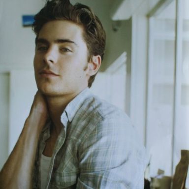 Zac Efron photo 17